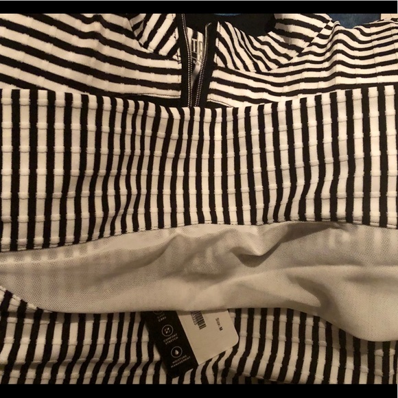 Tail Activewear Zip Mock Striped Jaquard - Picture 6 of 8